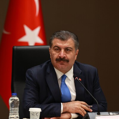 Koronavirüs salgınında yeni vaka sayısı 921 oldu