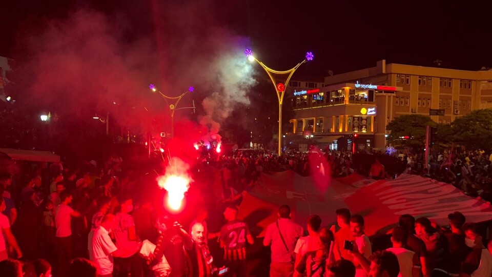 24 Erzincanspor TFF 2. Lig'e yükseldi