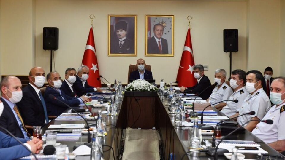 Mersin'de güvenlik toplantısına katıldı