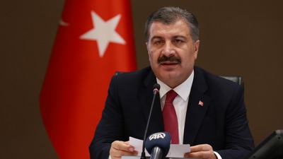 Koronavirüs salgınında yeni vaka sayısı 927