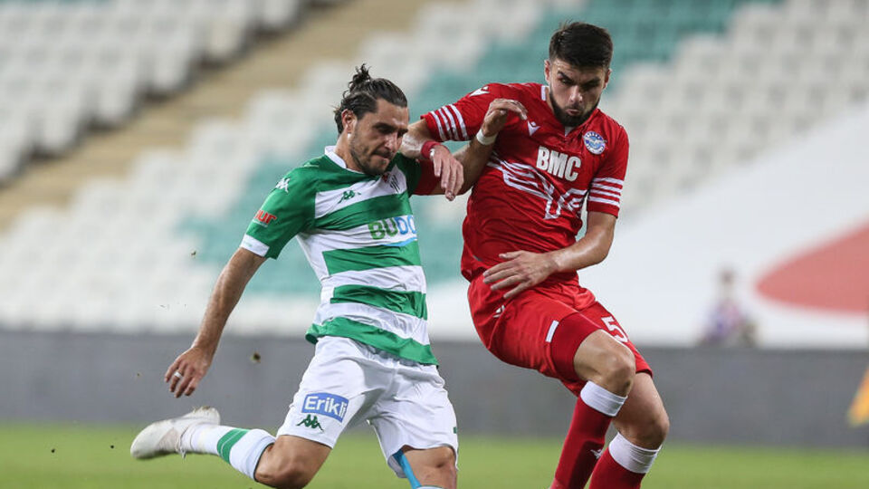 Özer Hurmacı'yı ihanetle suçladılar!