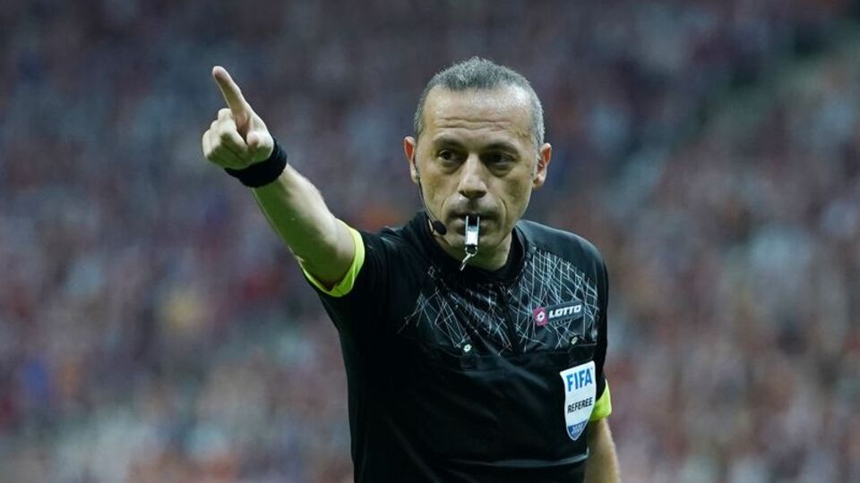 Finalini Cüneyt Çakır yönetecek