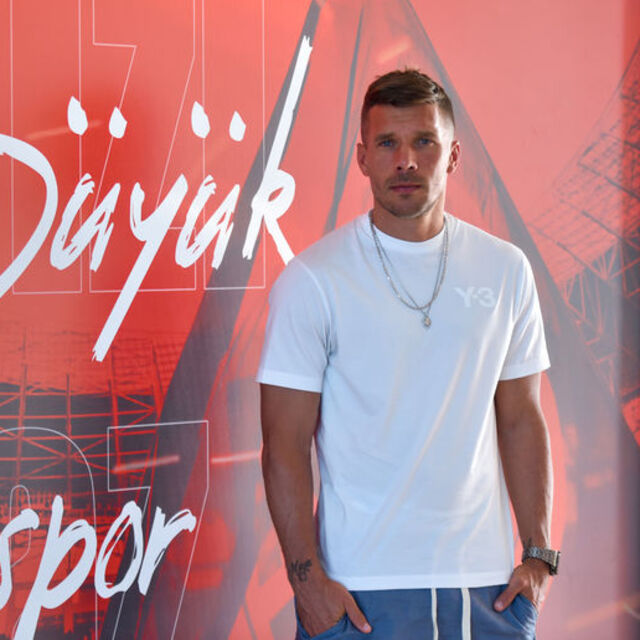 Podolski, Antalyaspor'da mutlu