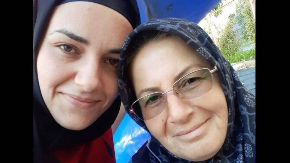 Eşi ve kayınvalidesini öldürdü