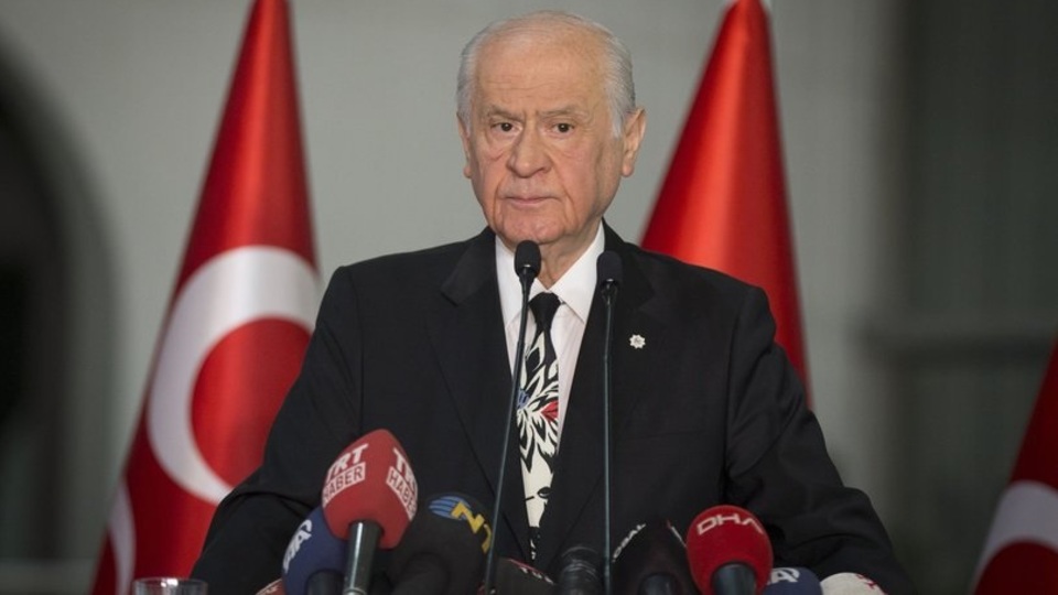 "Atatürk'e hakaret vatan hainliğidir"