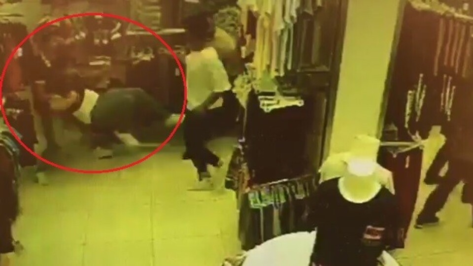 Maske takmayı reddedip, iş yeri sahibini darp etti!