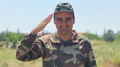 CZN Burak asker ocağında