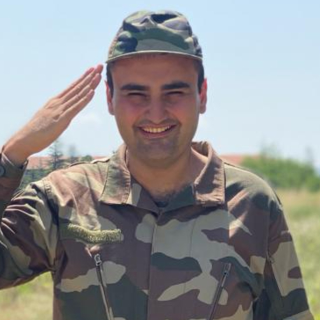 CZN Burak asker ocağında