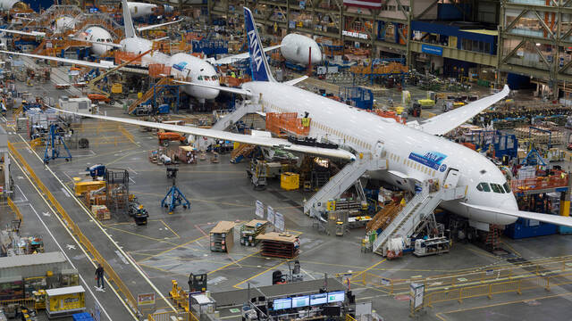 Boeing jet üretimini kısıyor