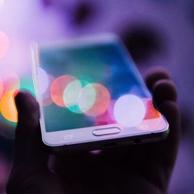 Günde 4 saatten fazla 'mobil'deler