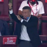 Ağaoğlu'ndan olay hareket