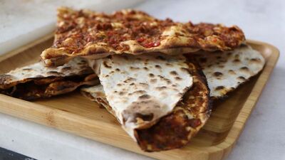 Antep lahmacun tarifi, nasıl yapılır?