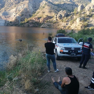 Kızını kurtarmak isteyen anne boğuldu, kızı aranıyor!