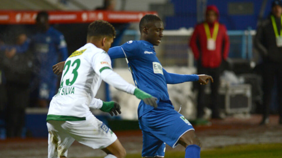 8 bin kilometre uzakta kariyer peşinde