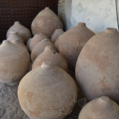 Yer: Afyonkarahisar... İçi dolu 11 küp bulundu