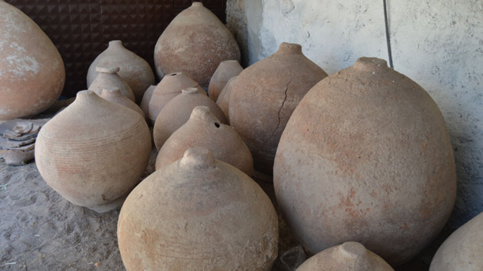 Yer: Afyonkarahisar... İçi dolu 11 küp bulundu