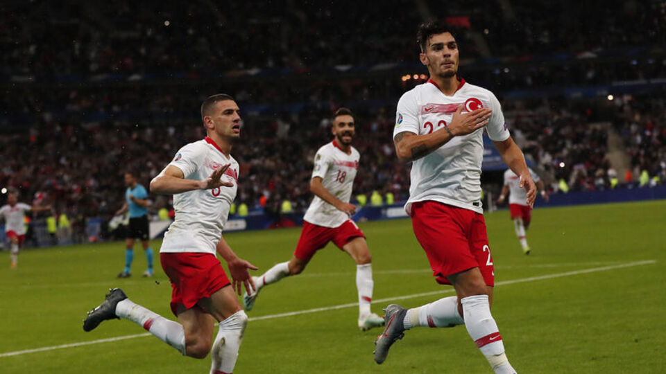 Kaan Ayhan, Sassuolo yolunda!