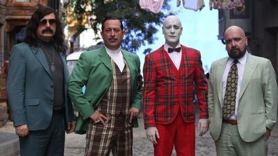 Arif V 216 oyuncuları kimler?