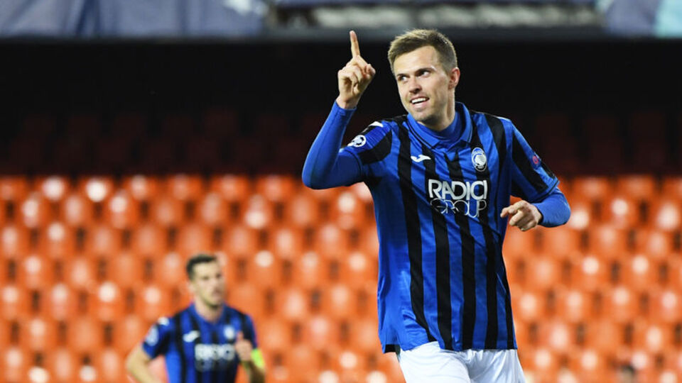 Aldatıldı, futbolu bırakıyor!