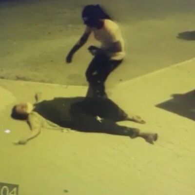 Ardı arkası kesilmiyor! Sokakta eşine kafa attı!