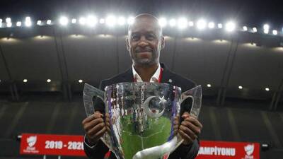 Trabzonspor'un yeni teknik direktörü belli oldu!