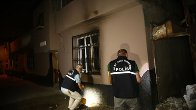 Müstakil evi benzin dökerek kundakladılar