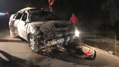 Otomobil devrildi: 2 ölü, 4 yaralı!