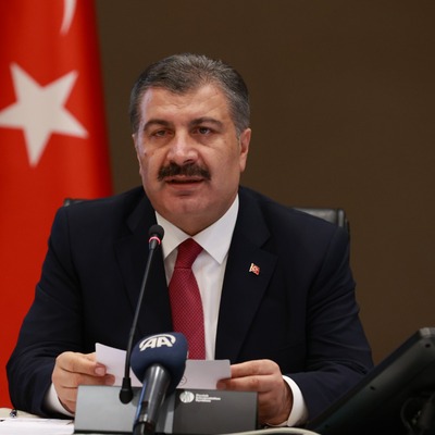 Koronavirüs salgınında yeni vaka sayısı 995