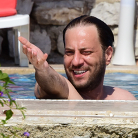 "Ne yapıyorsunuz, buraya gelin!"