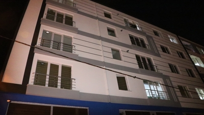 Dördüncü kattan düşen bebek ağır yaralandı