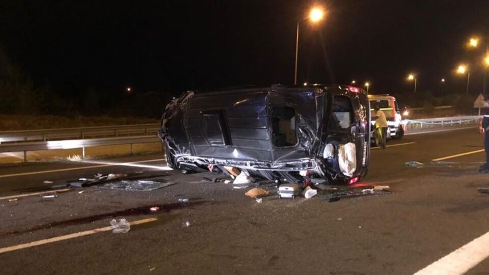 Düğün yolunda feci kaza: 12 yaralı