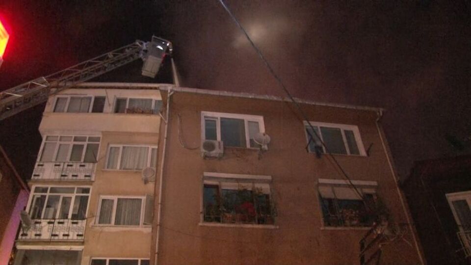 Beşiktaş'ta yangın paniği