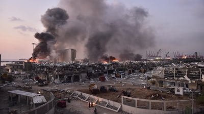 Lübnan'ı sarsan patlamada soru işaretleri!
