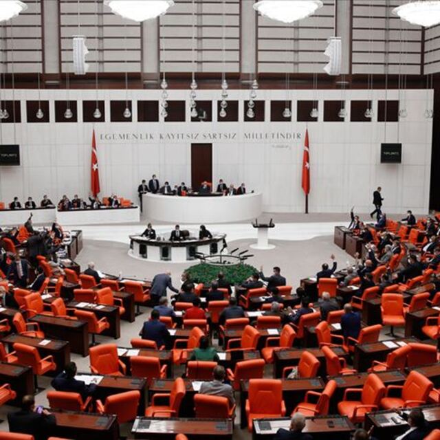 Koronavirüsten hayatını kaybeden sağlıkçılar için kanun teklifi