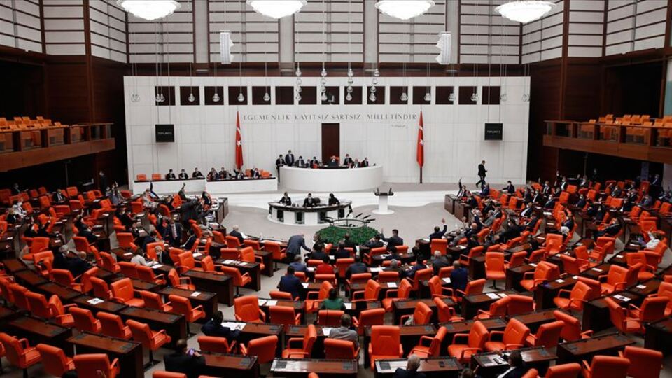 Koronavirüsten hayatını kaybeden sağlıkçılar için kanun teklifi