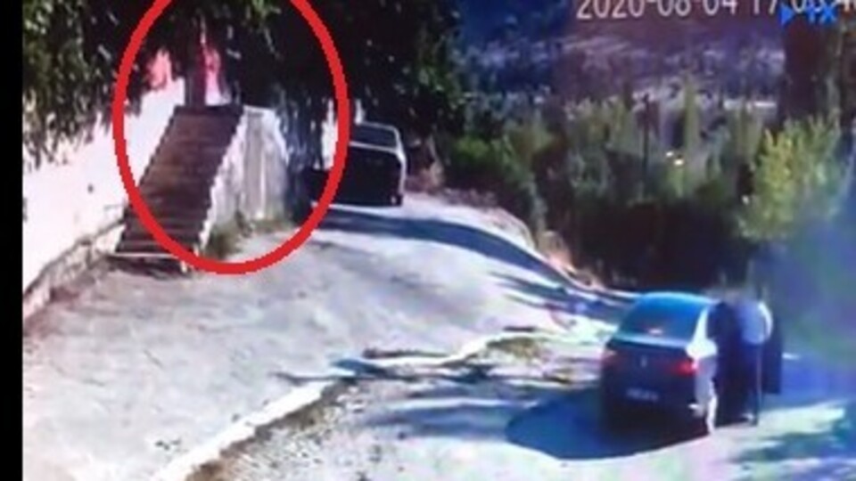 Mal paylaşımı yüzünden ağabeyinin evini bastı!