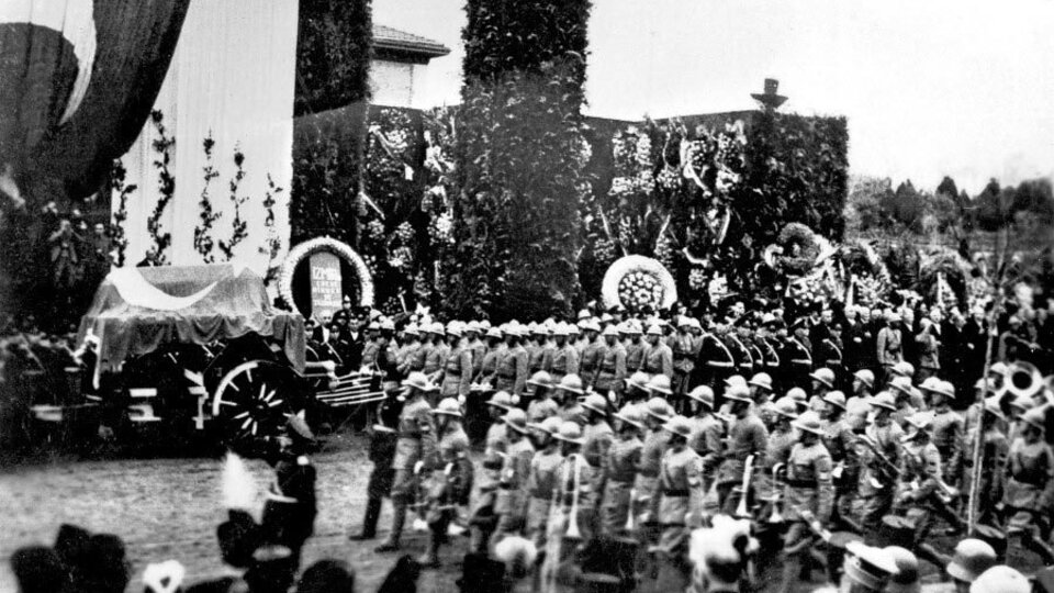 10 Kasım: Atamızı sonsuzluğa uğurladığımız gün