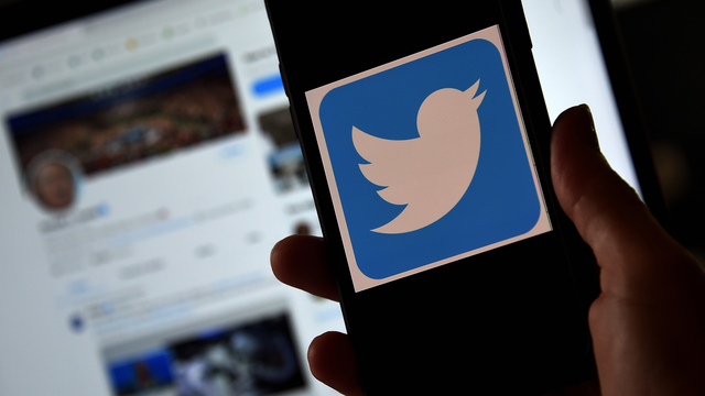 Twitter'da devlet bağlantısına etiket!