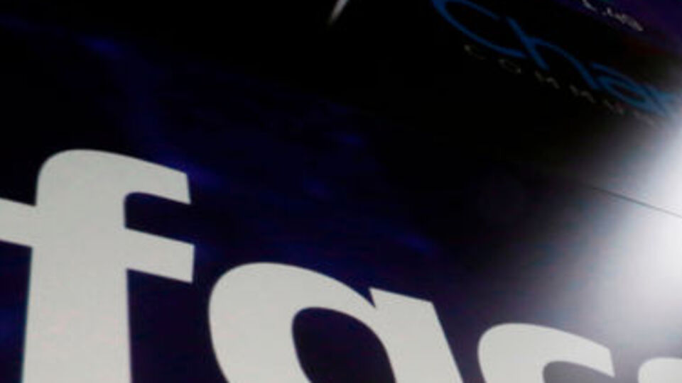 Facebook'ta 2021 yazına kadar evden çalışılacak