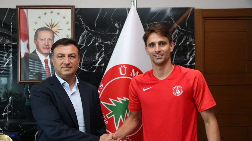 Ümraniyespor'a Hırvat golcü