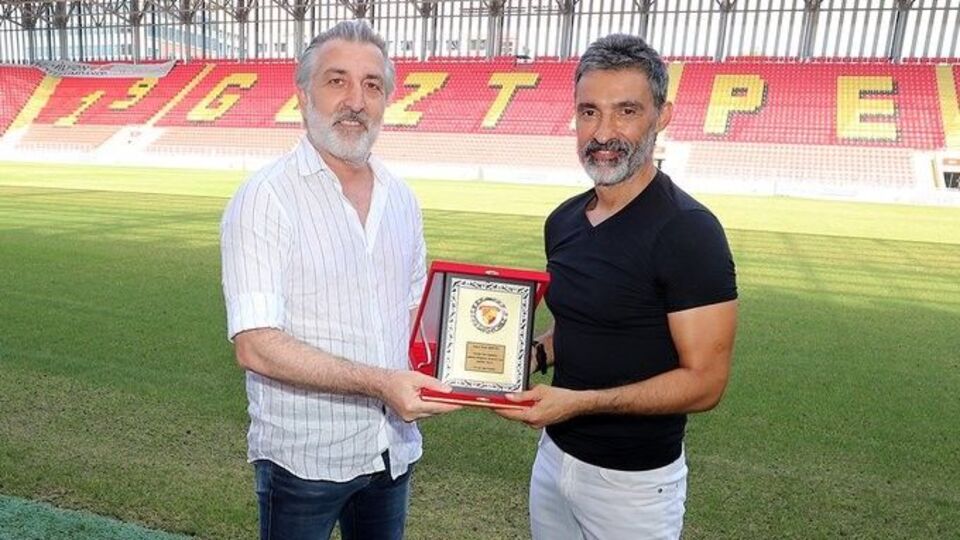 Suat Arıcan, Göztepe'den ayrıldı