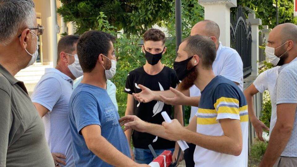 Cenazeler karıştı sinirler gerildi!