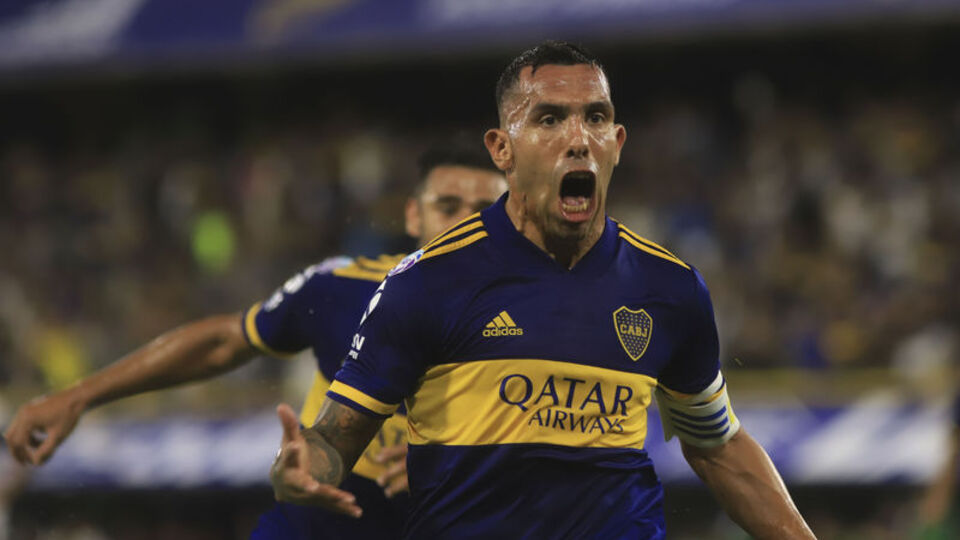 Boca'da Tevez'in sözleşmesi uzatıldı