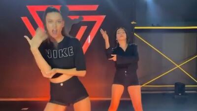 Afra Saraçoğlu kimdir?