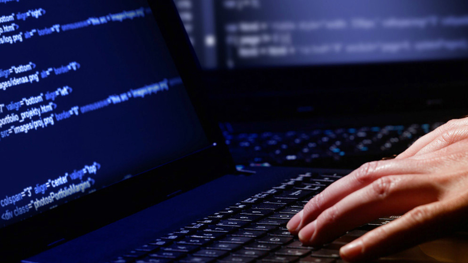 Güvenlik açığı bulana ödül veriyor