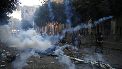 Lübnan hükümeti istifa etti!