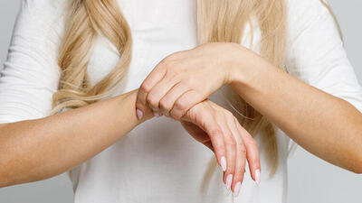 Ganglion kisti belirtileri ve tedavi uygulamaları