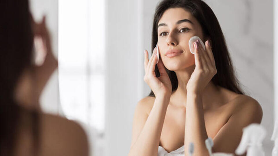 Doğal yollarla yanak dolgunlaştırma uygulaması