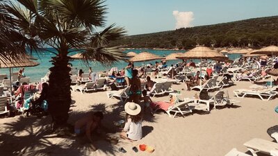 Alaçatı'da 5 mekan daha kapatıldı