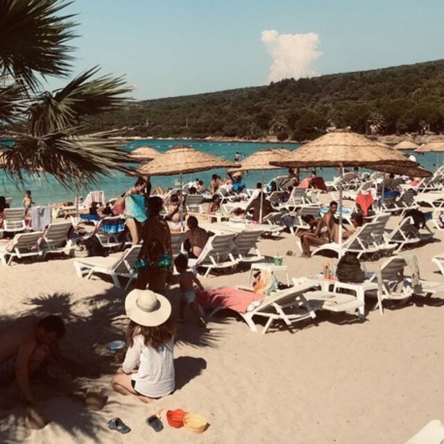 Alaçatı'da 5 mekan daha kapatıldı